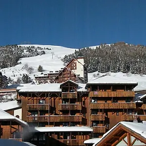Au Coeur De La Station Apartment